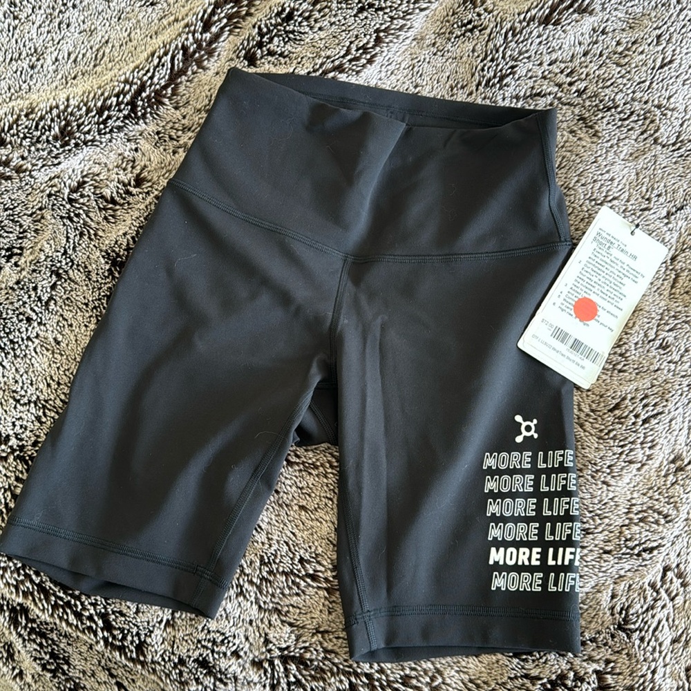 NWT - Orangetheory Lululemon Wunder Train HR Short 8” - Size 6